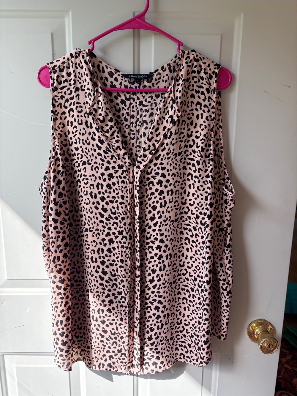 41 Hawthorn Tan Leopard-Print Sleeveless Blouse